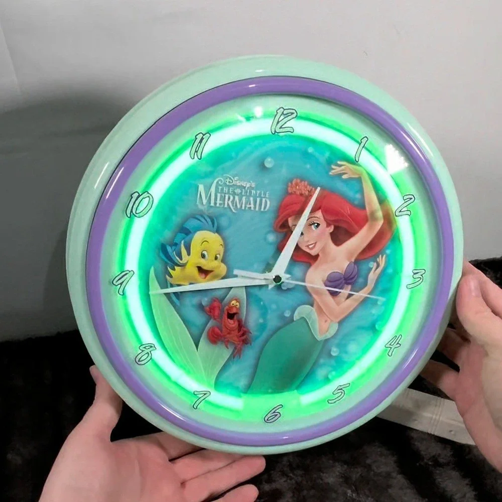 Disney The Little Mermaid Neon Wall Clock Ariel Flounder KNG America 2006 NEW